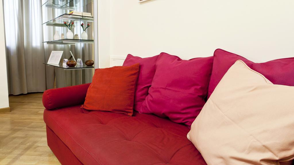 Italianway-Fiori Chiari Appartement Milaan Buitenkant foto